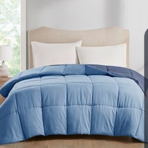 Reversible Light Blue/Navy Comforter - Cozy Two-Tone Bedding